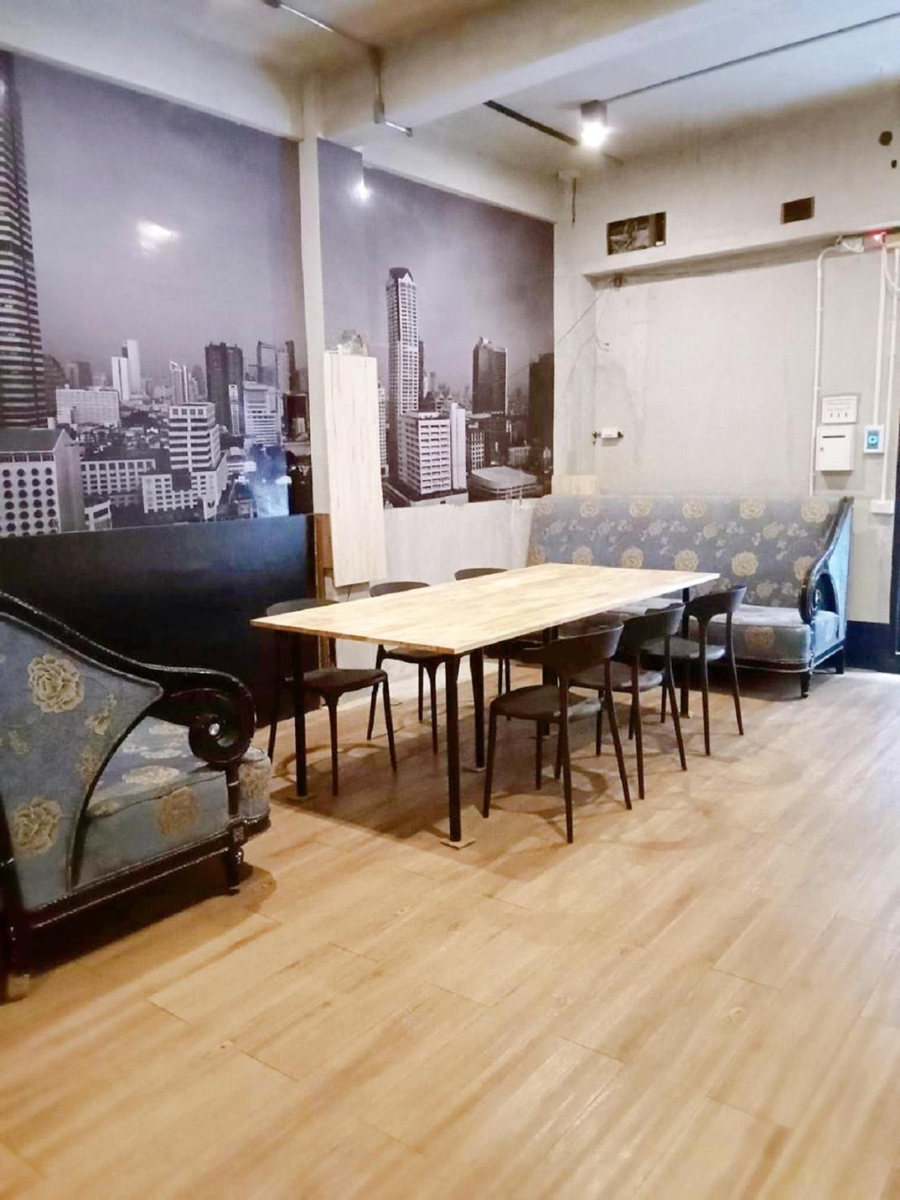 Go Inn Silom โกอินน์ สีลม - สถานีรถไฟฟ้าเซนต์หลุยส์ Бангкок Экстерьер фото